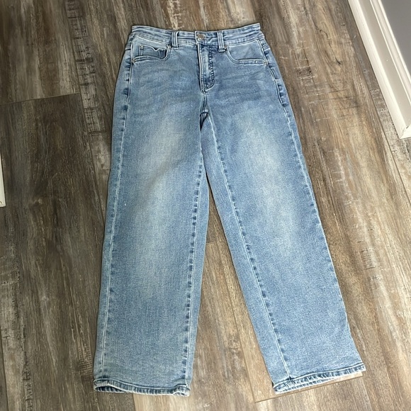 Universal Standard Cropped Boyfriend Jeans Womens size 00 Light Blue Denim - Picture 2 of 8